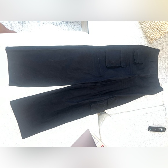 Aritzia Picture Cargo Pant - Picture 3 of 4